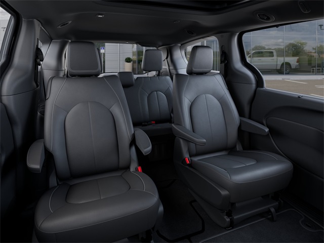 2026 Chrysler Pacifica Select Image 13 of 26