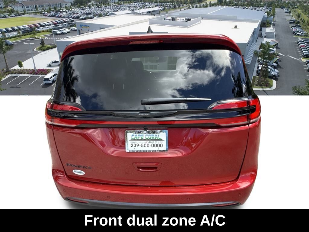 2026 Chrysler Pacifica Select Image 33 of 35