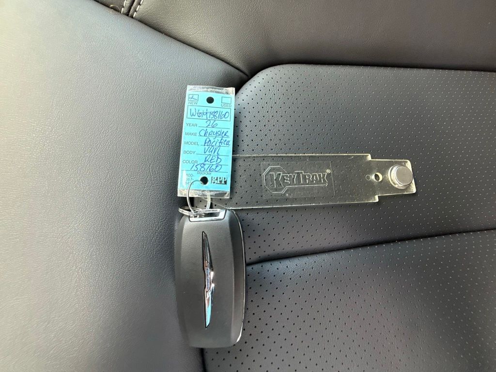 2026 Chrysler Pacifica Select Image 23 of 35