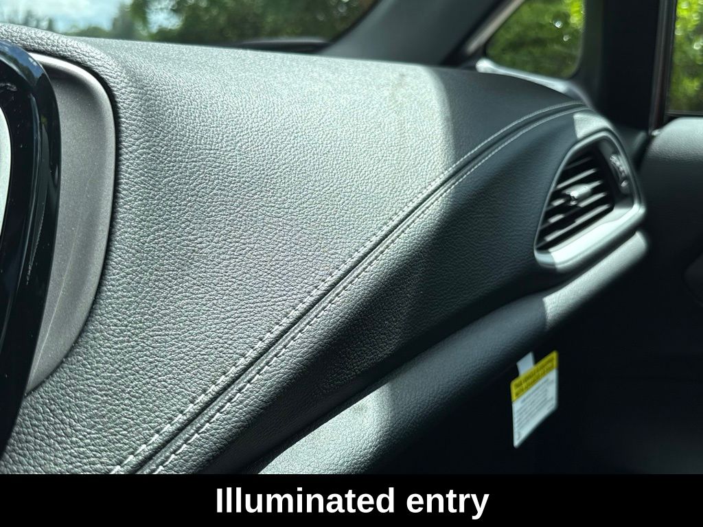 2026 Chrysler Pacifica Select Image 21 of 35