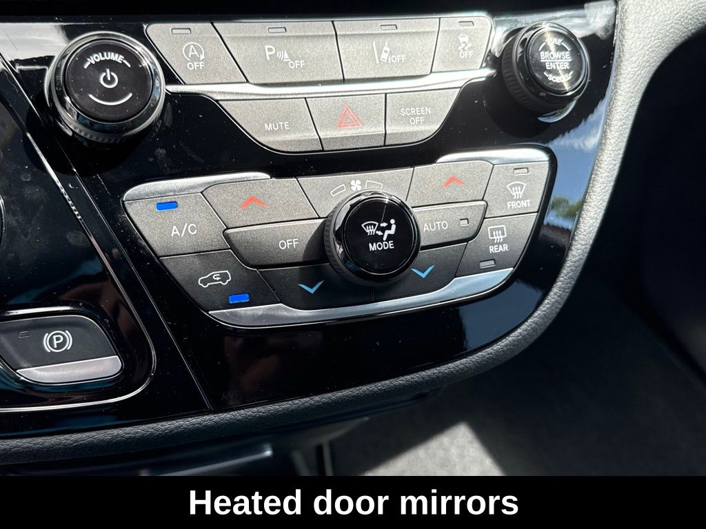 2026 Chrysler Pacifica Select Image 20 of 35