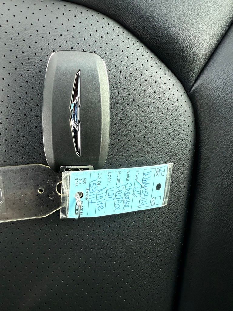 2026 Chrysler Pacifica Select Image 26 of 36