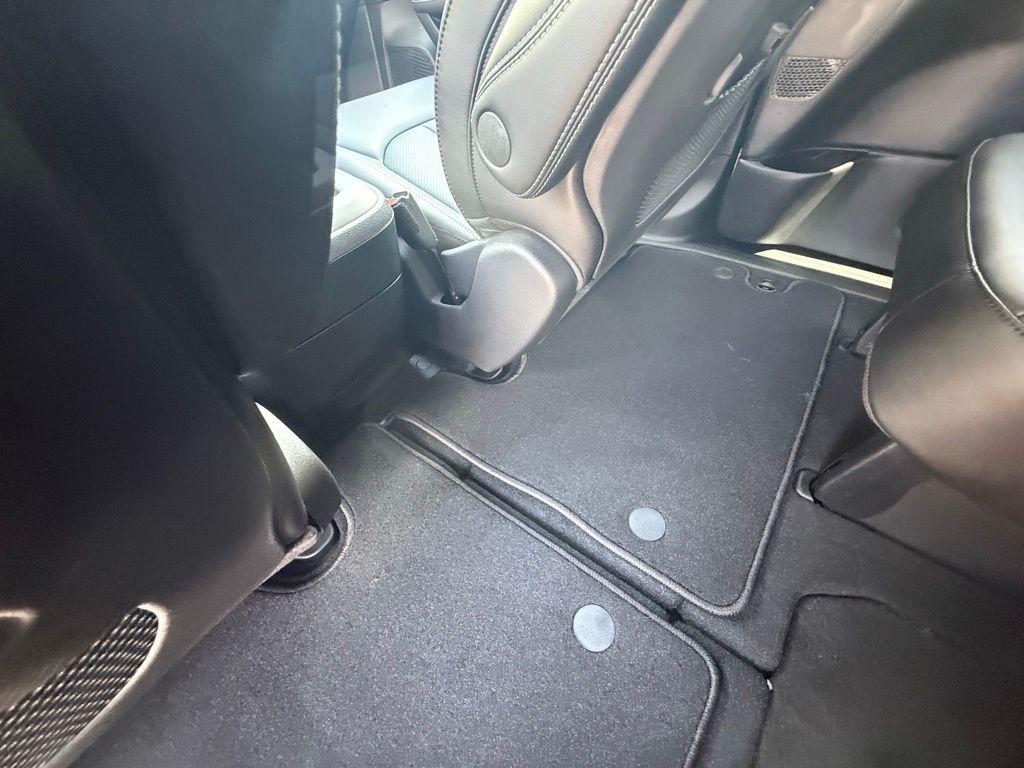 2026 Chrysler Pacifica Select Image 34 of 36