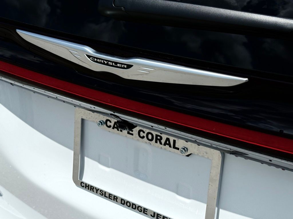 2026 Chrysler Pacifica Select Image 28 of 36