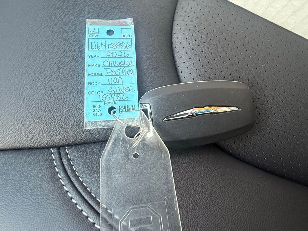 2026 Chrysler Pacifica Select Image 25 of 35