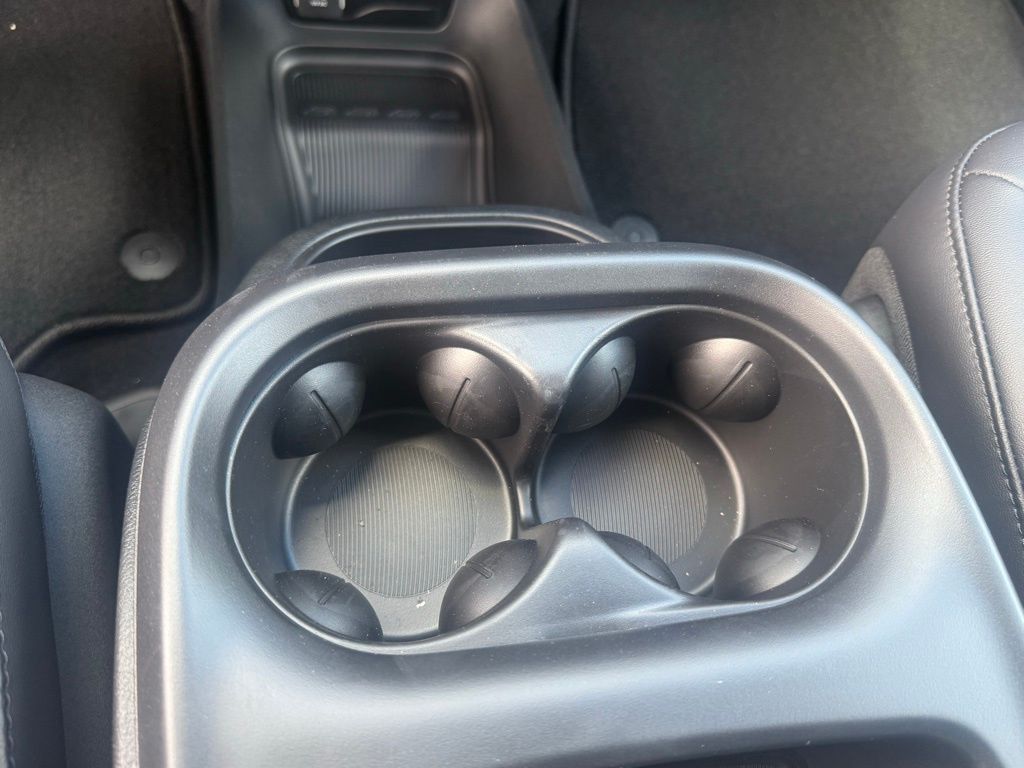 2026 Chrysler Pacifica Select Image 22 of 35