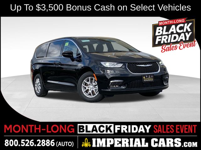 2026 Chrysler Pacifica Select Image 3 of 12