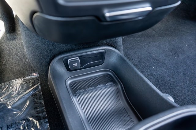 2026 Chrysler Pacifica Select Image 11 of 24