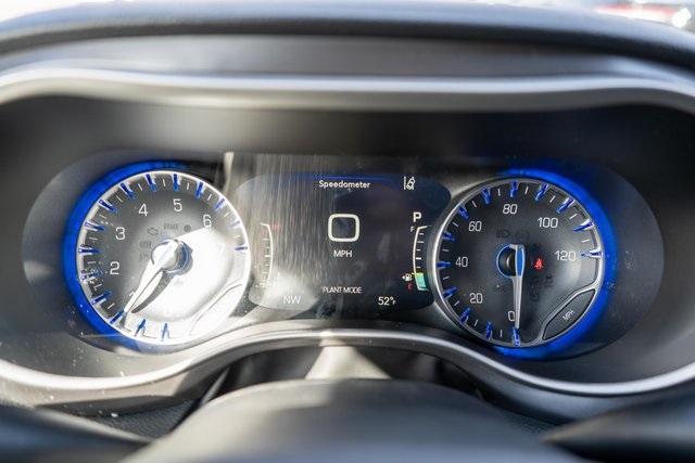 2026 Chrysler Pacifica Select Image 8 of 24