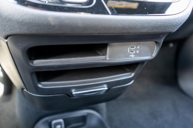 2026 Chrysler Pacifica Select Image 12 of 24