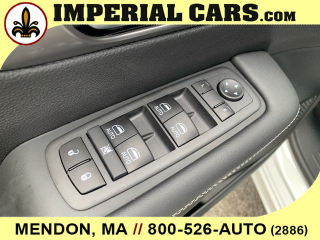 2026 Chrysler Pacifica Select Image 19 of 26