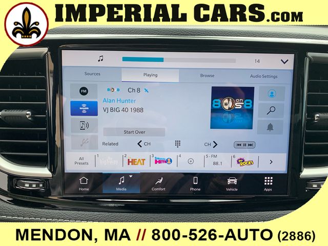 2026 Chrysler Pacifica Select Image 16 of 26