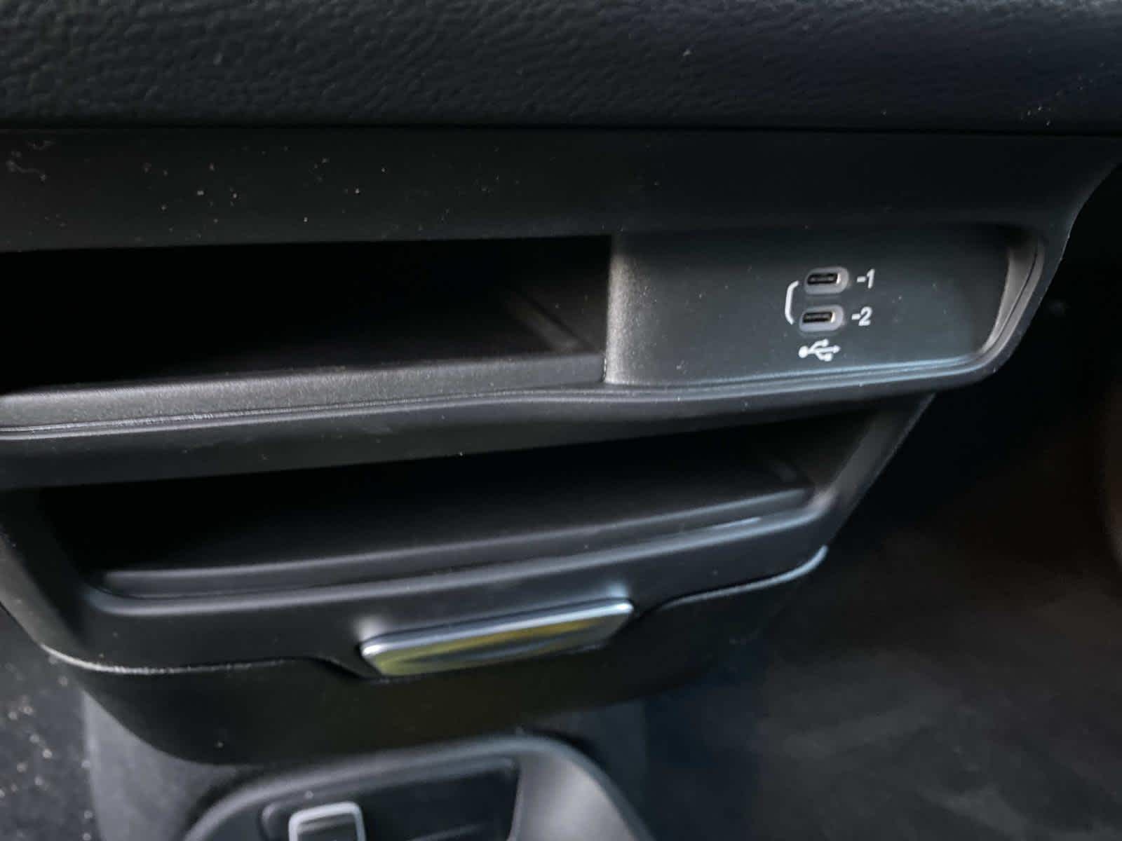 2026 Chrysler Voyager LX Image 13 of 15