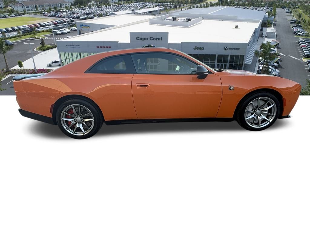 2026 Dodge Charger Daytona Scat Pack Image 6 of 38