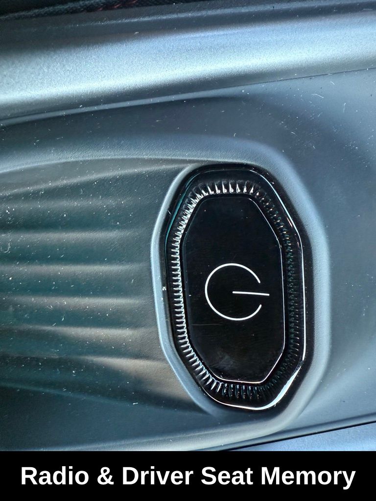 2026 Dodge Charger Daytona Scat Pack Image 31 of 38