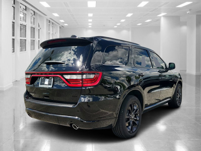 2026 Dodge Durango GT Image 2 of 31