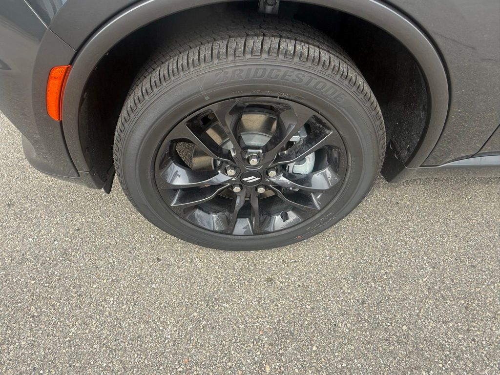 2026 Dodge Durango GT Image 9 of 39