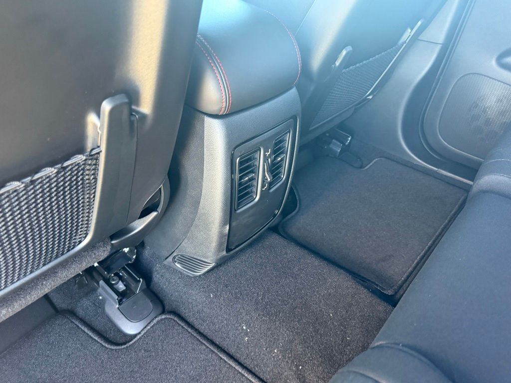 2026 Dodge Durango GT HEMI V8 Image 23 of 38