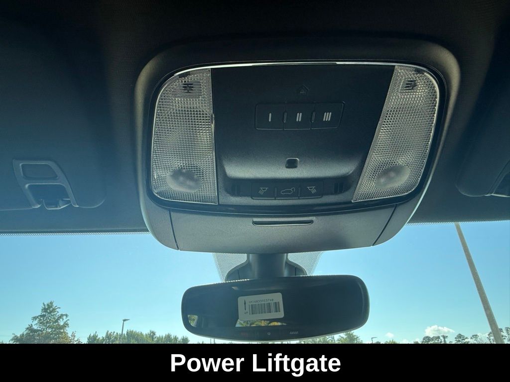 2026 Dodge Durango GT HEMI V8 Image 32 of 38