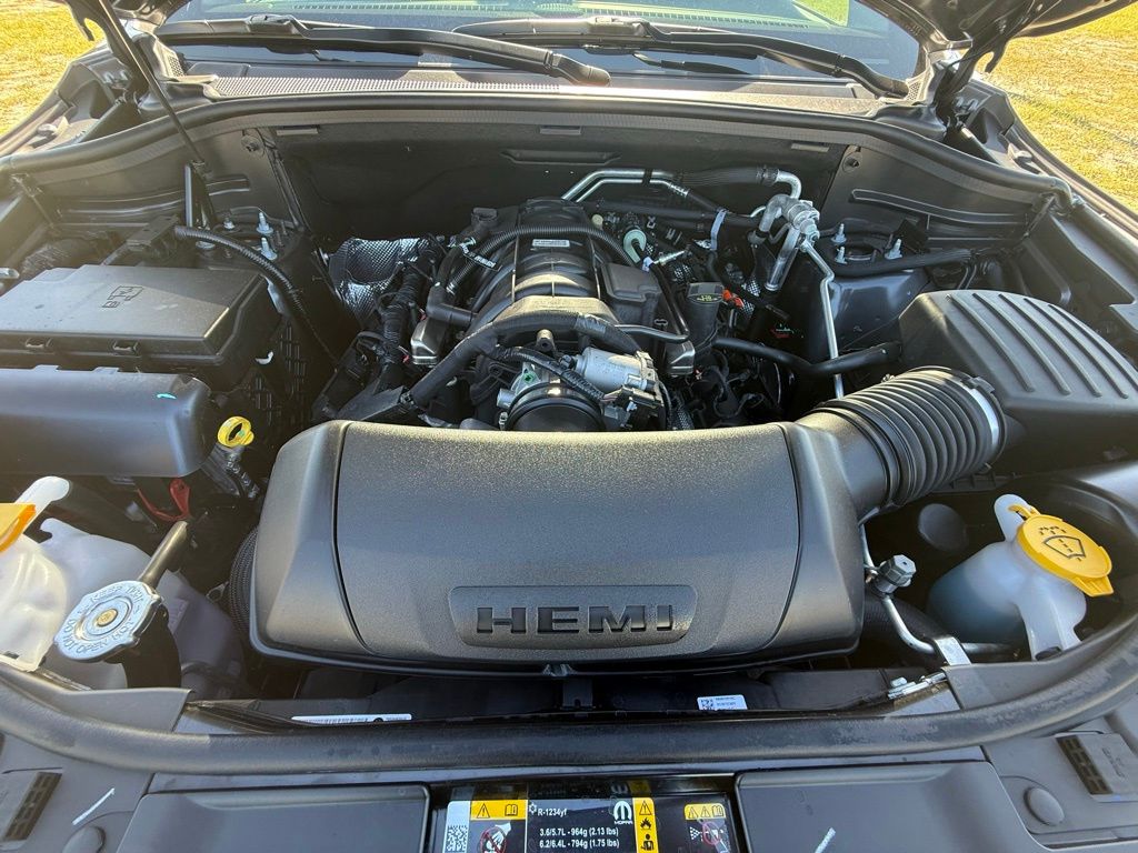 2026 Dodge Durango GT HEMI V8 Image 9 of 38