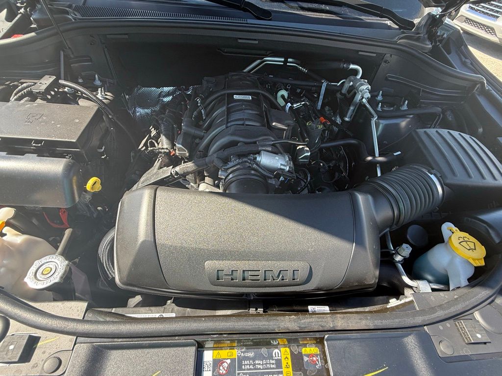 2026 Dodge Durango GT Premium HEMI V8 Image 9 of 41