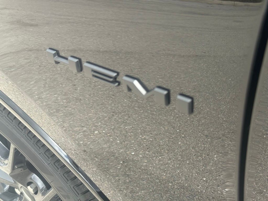 2026 Dodge Durango GT HEMI V8 Image 29 of 41