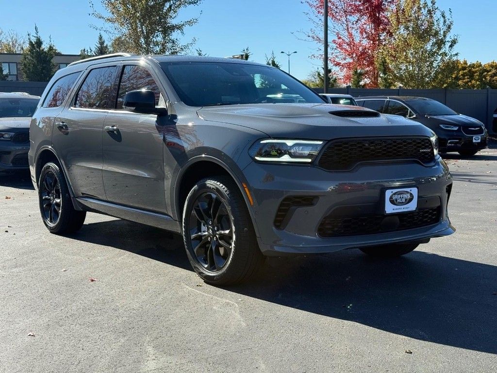 2026 Dodge Durango GT Plus Image 2 of 25