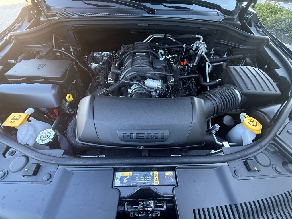 2026 Dodge Durango GT Plus HEMI V8 Image 9 of 38