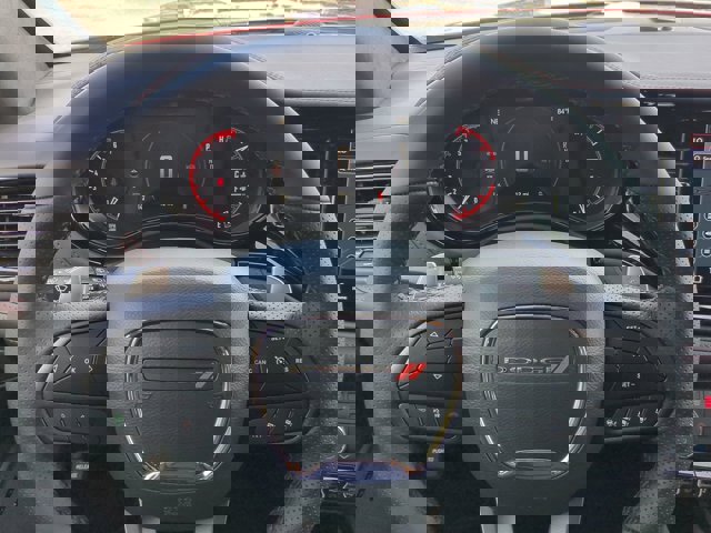 2026 Dodge Durango GT Premium HEMI V8 Image 16 of 39