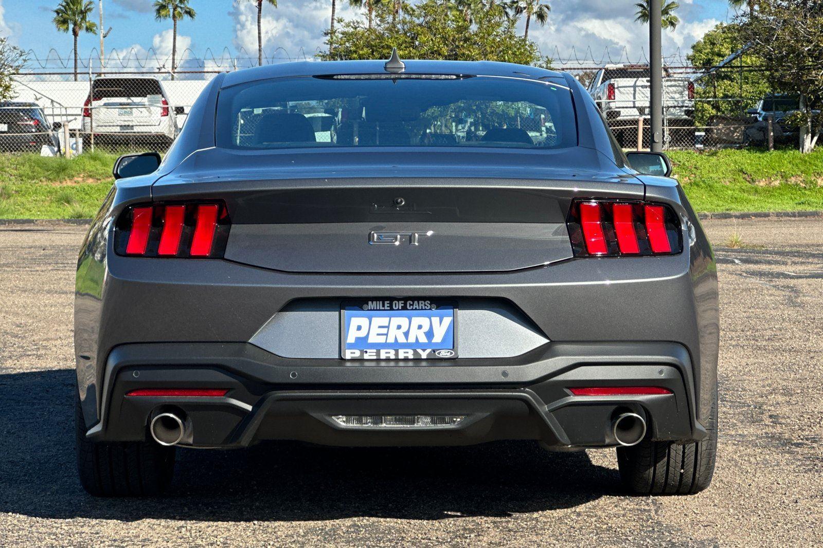 2026 Ford Mustang GT Image 5 of 21