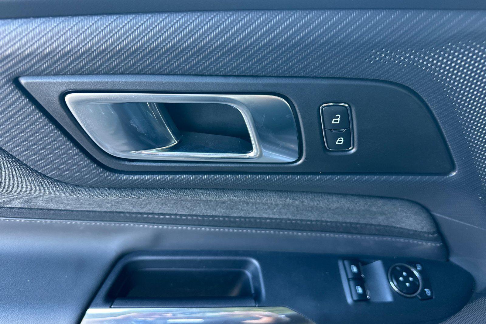 2026 Ford Mustang GT Image 14 of 21