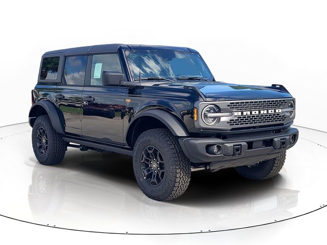2026 Ford Bronco Badlands Image 3 of 32