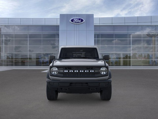 2026 Ford Bronco Base Image 3 of 25