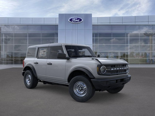 2026 Ford Bronco Base Image 4 of 25