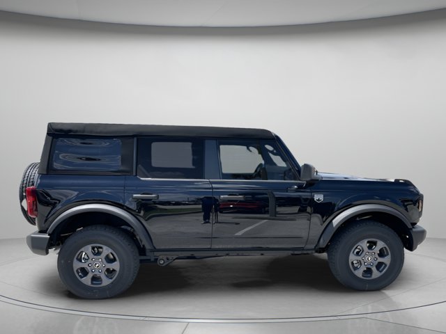 2026 Ford Bronco Big Bend Image 2 of 31