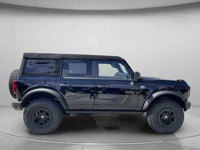 2026 Ford Bronco Big Bend Image 2 of 30
