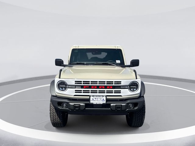2026 Ford Bronco Heritage Edition Image 3 of 33