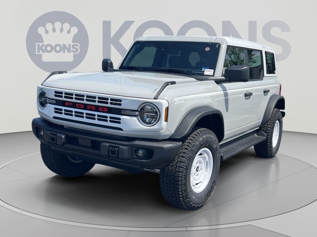 2026 Ford Bronco Heritage Edition Image 3 of 33