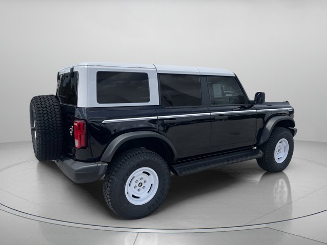 2026 Ford Bronco Heritage Edition Image 3 of 33