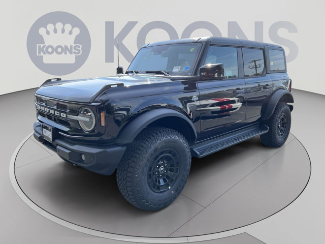 2026 Ford Bronco Outer Banks Image 2 of 24