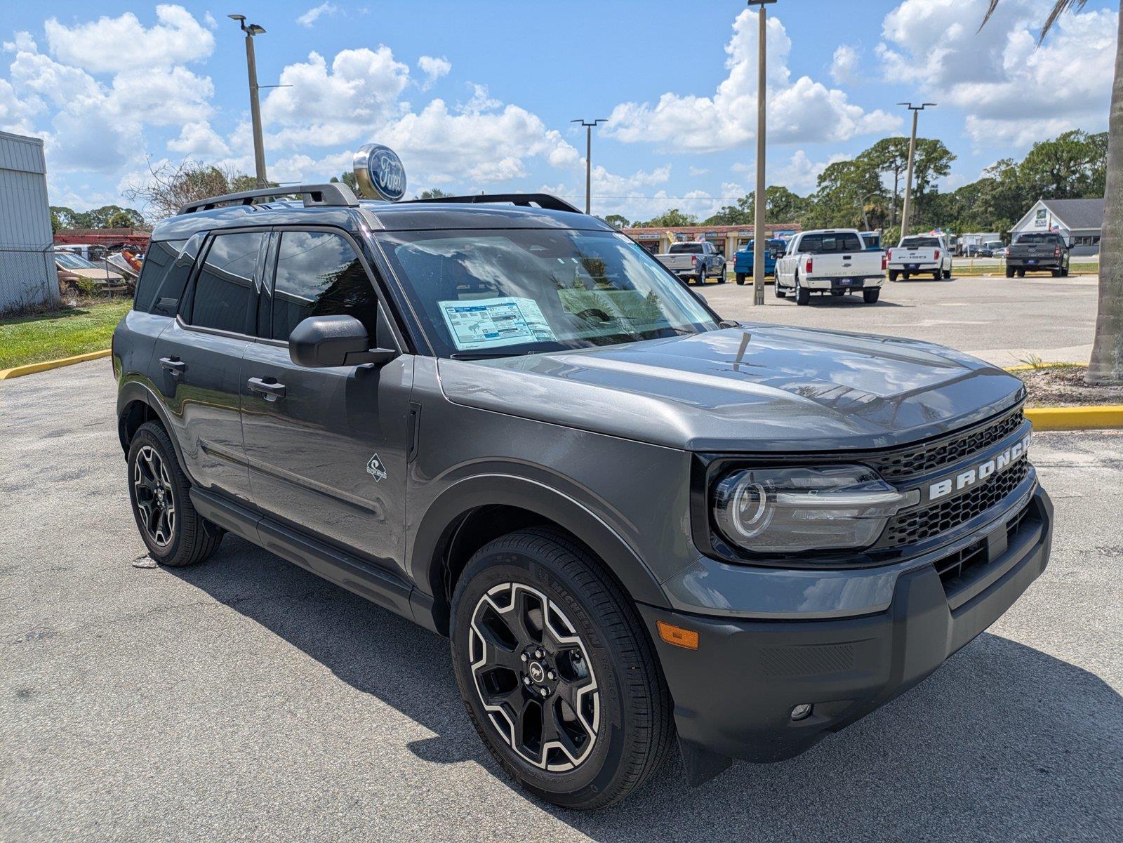 2026 Ford Bronco Sport Outer Banks Image 2 of 62