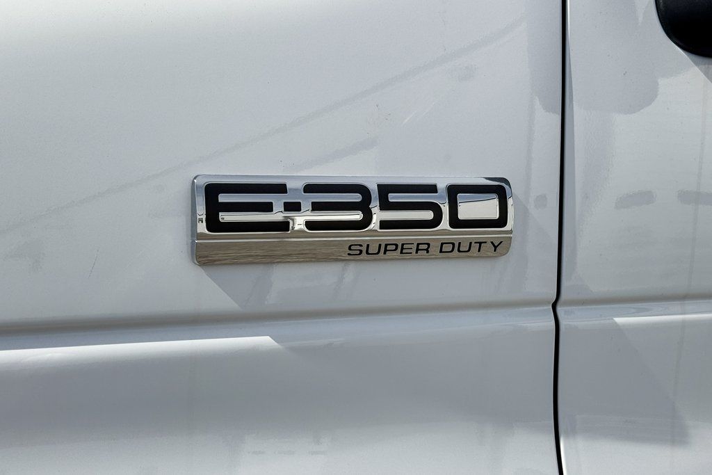 2026 Ford E-Series Base Image 26 of 31
