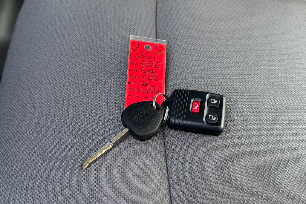 2026 Ford E-Series Base Image 19 of 31