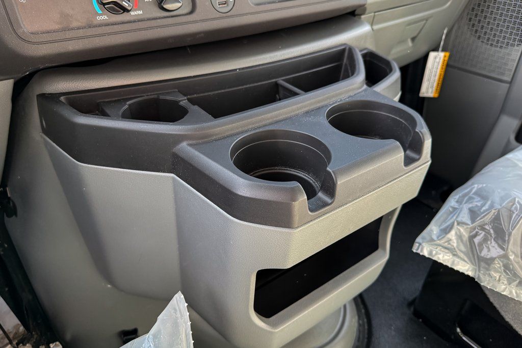 2026 Ford E-Series Base Image 17 of 31