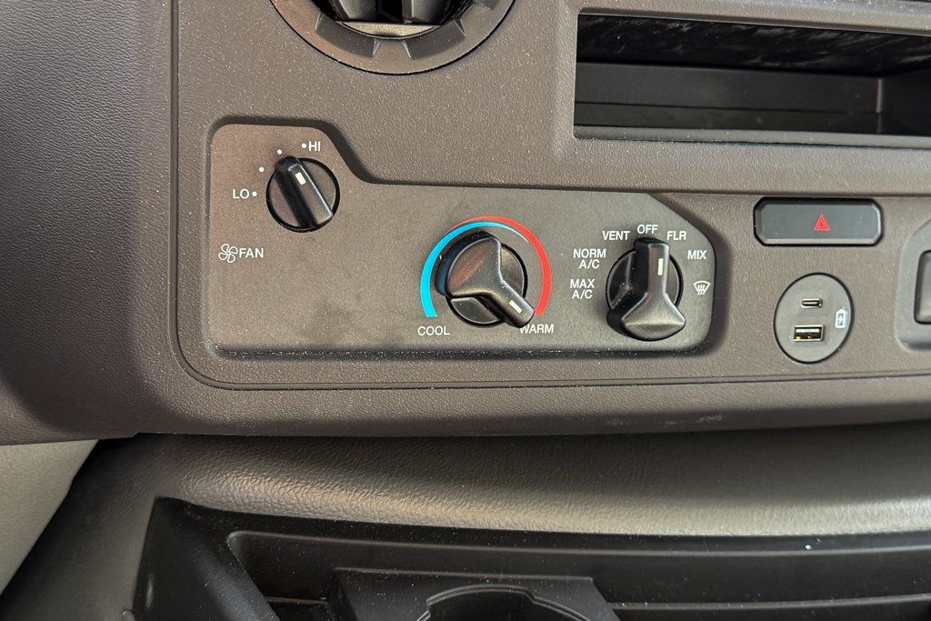 2026 Ford E-Series Base Image 31 of 31