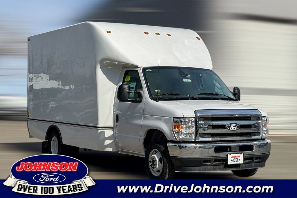 2026 Ford E-Series Base Image 5 of 31