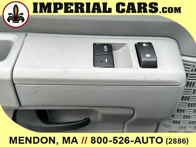 2026 Ford E-Series Base Image 12 of 25