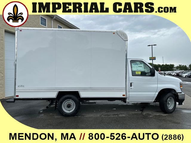 2026 Ford E-Series Base Image 4 of 25
