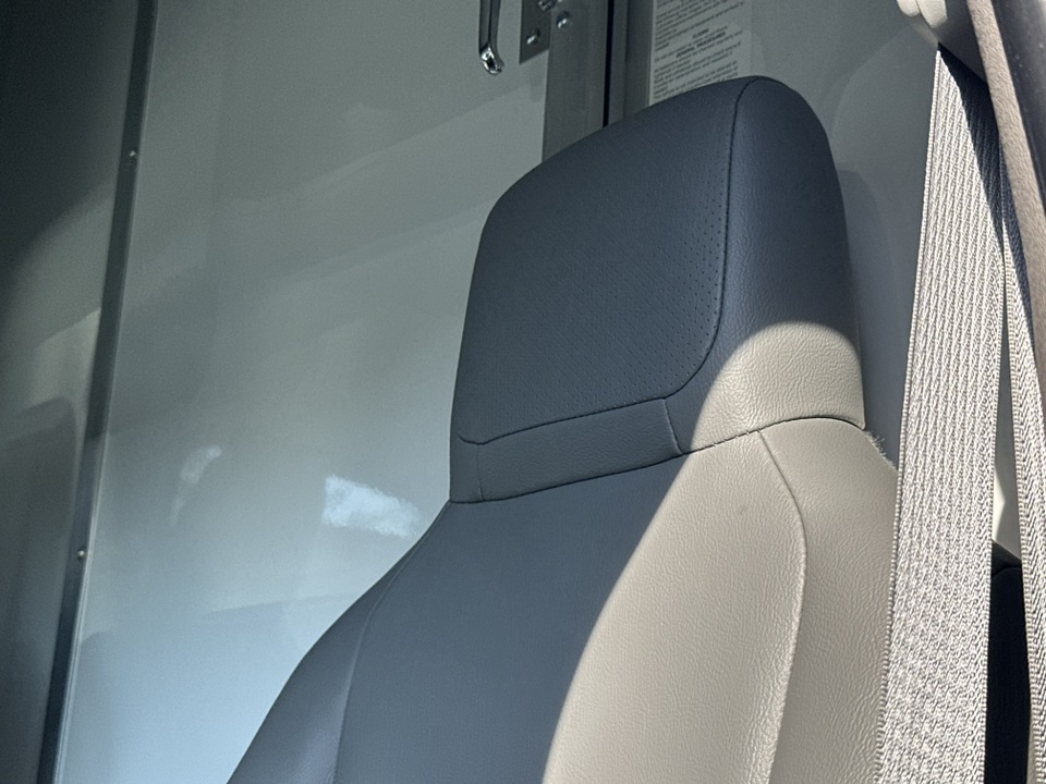 2026 Ford E-Series Base Image 12 of 31