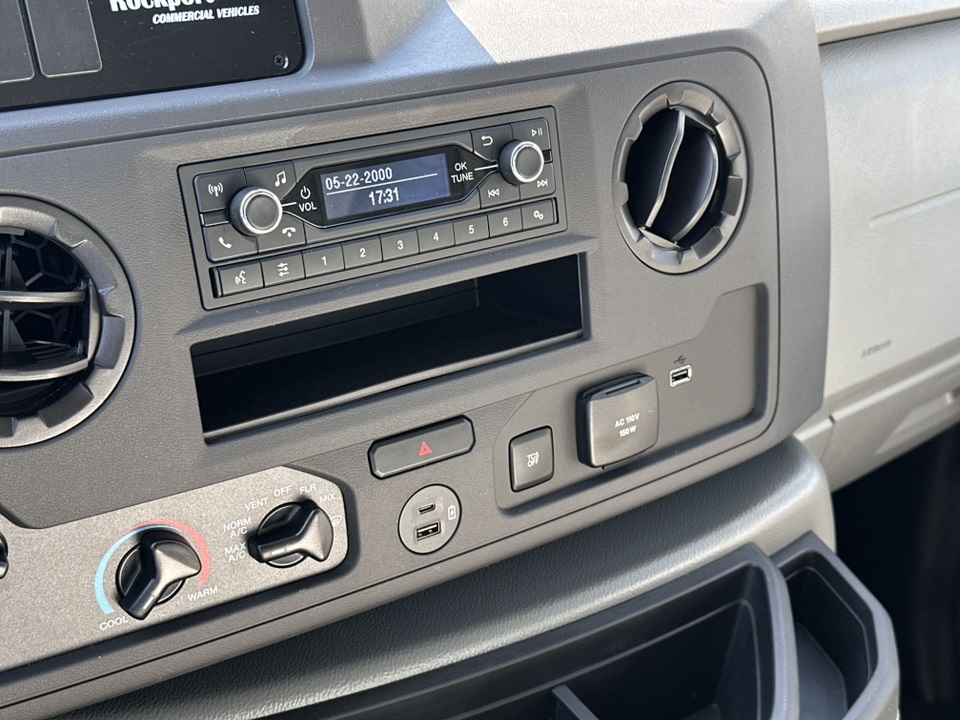 2026 Ford E-Series Base Image 18 of 31